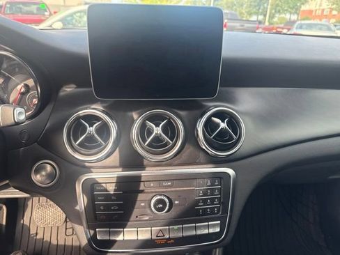 Used 2019 Mercedes-Benz GLA 250 4MATIC image 8