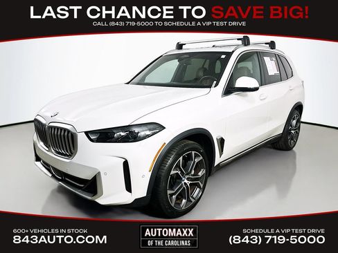 Used 2024 BMW X5 xDrive40i w/ Parking Assistance Package AWD/4WD image 3