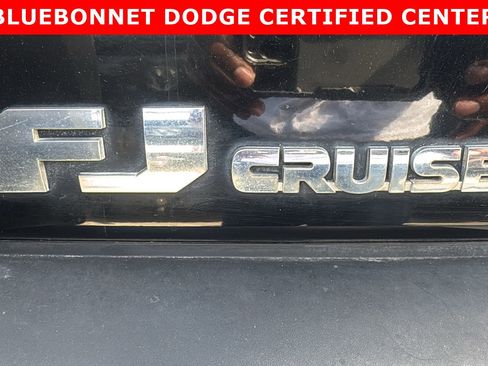 Used 2010 Toyota FJ Cruiser 4WD image 10