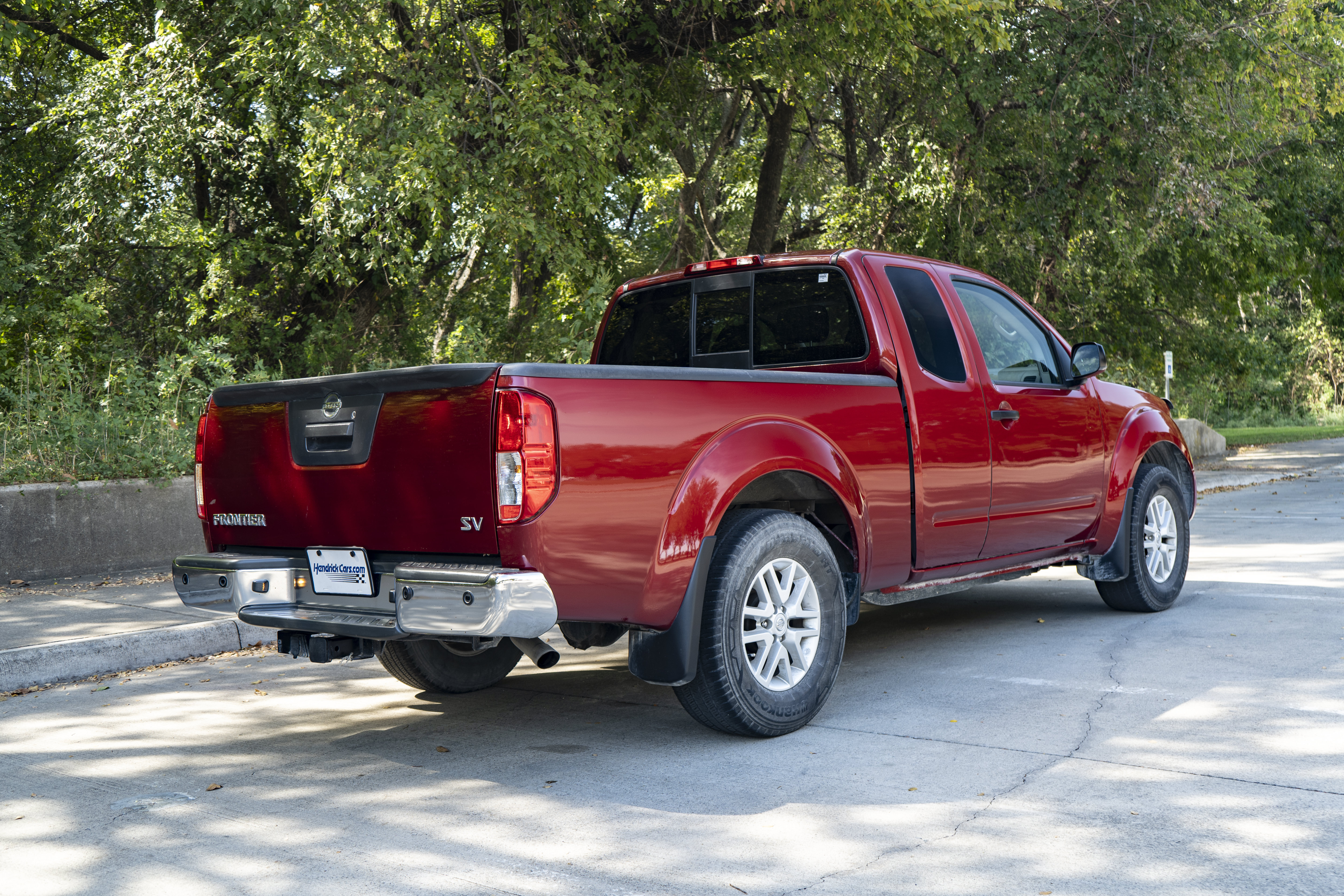Used 2020 Nissan Frontier SV RWD image 9