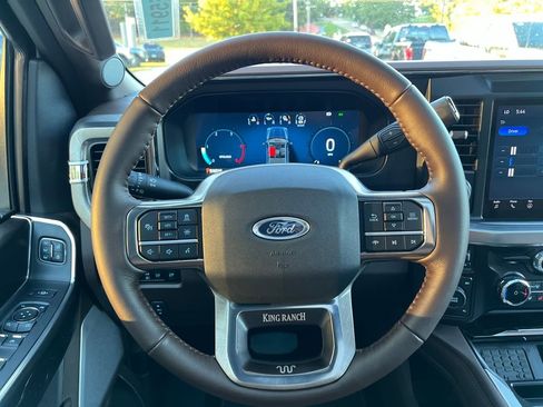New 2026 Ford F250 King Ranch w/ FX4 Off-Road Package image 16