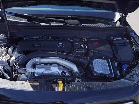 Used 2026 Mercedes-Benz GLB 250 GLB 250 image 33