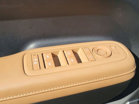 Used 2024 Hyundai Santa Fe Limited FWD image 20