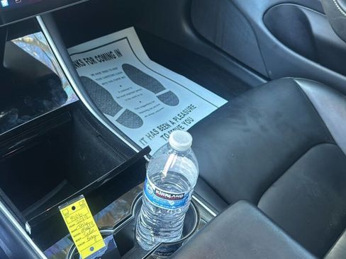 Used 2019 Tesla Model 3 Standard Range Plus image 11