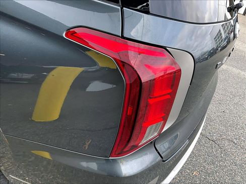 Used 2022 Hyundai Palisade Limited image 35