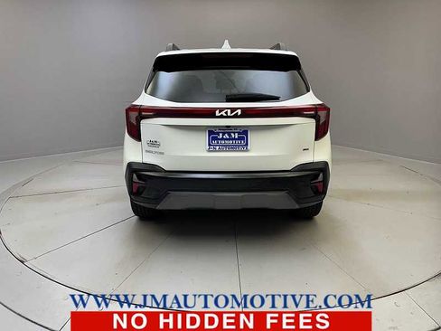Used 2024 Kia Seltos X-Line AWD/4WD image 4