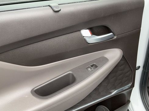 Used 2020 Hyundai Santa Fe SEL w/ Convenience Package image 24