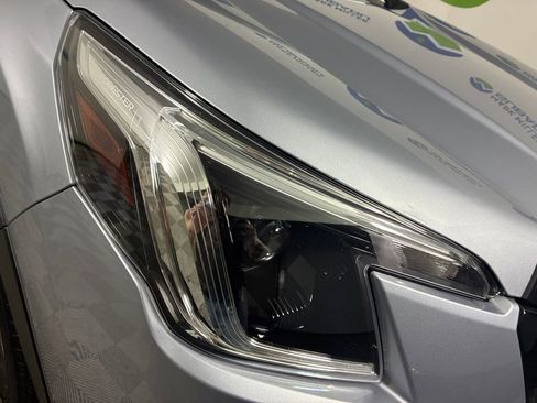 Used 2023 Subaru Forester Premium image 34