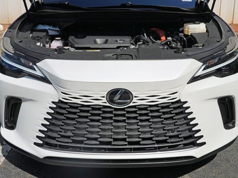 Used 2023 Lexus RX 350h w/ Cold Area Package AWD/4WD image 8
