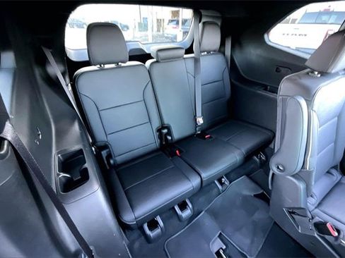 Used 2025 Buick Enclave Sport Touring image 26