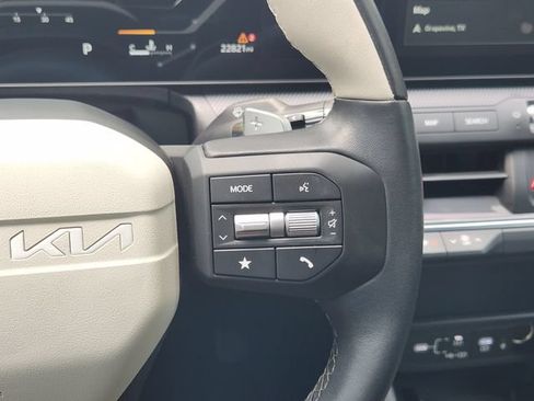 Used 2025 Kia K4 GT-Line FWD image 29
