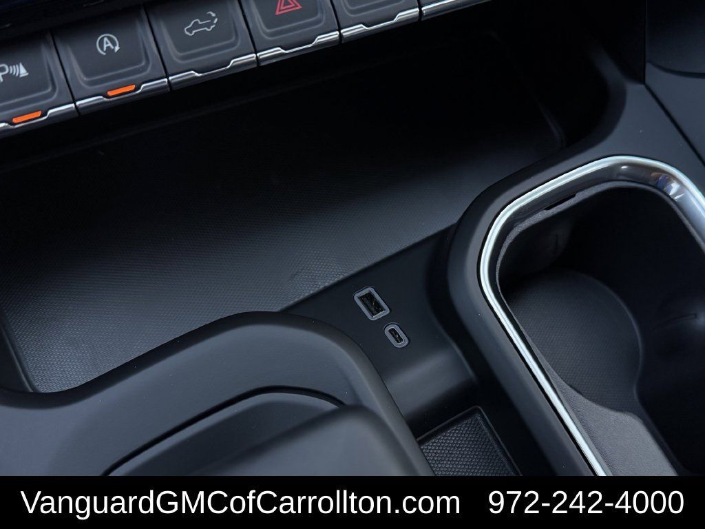 New 2026 GMC Sierra 1500 Denali AWD/4WD image 17
