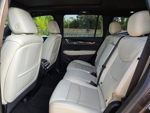 Used 2020 Cadillac XT6 Sport AWD/4WD image 14