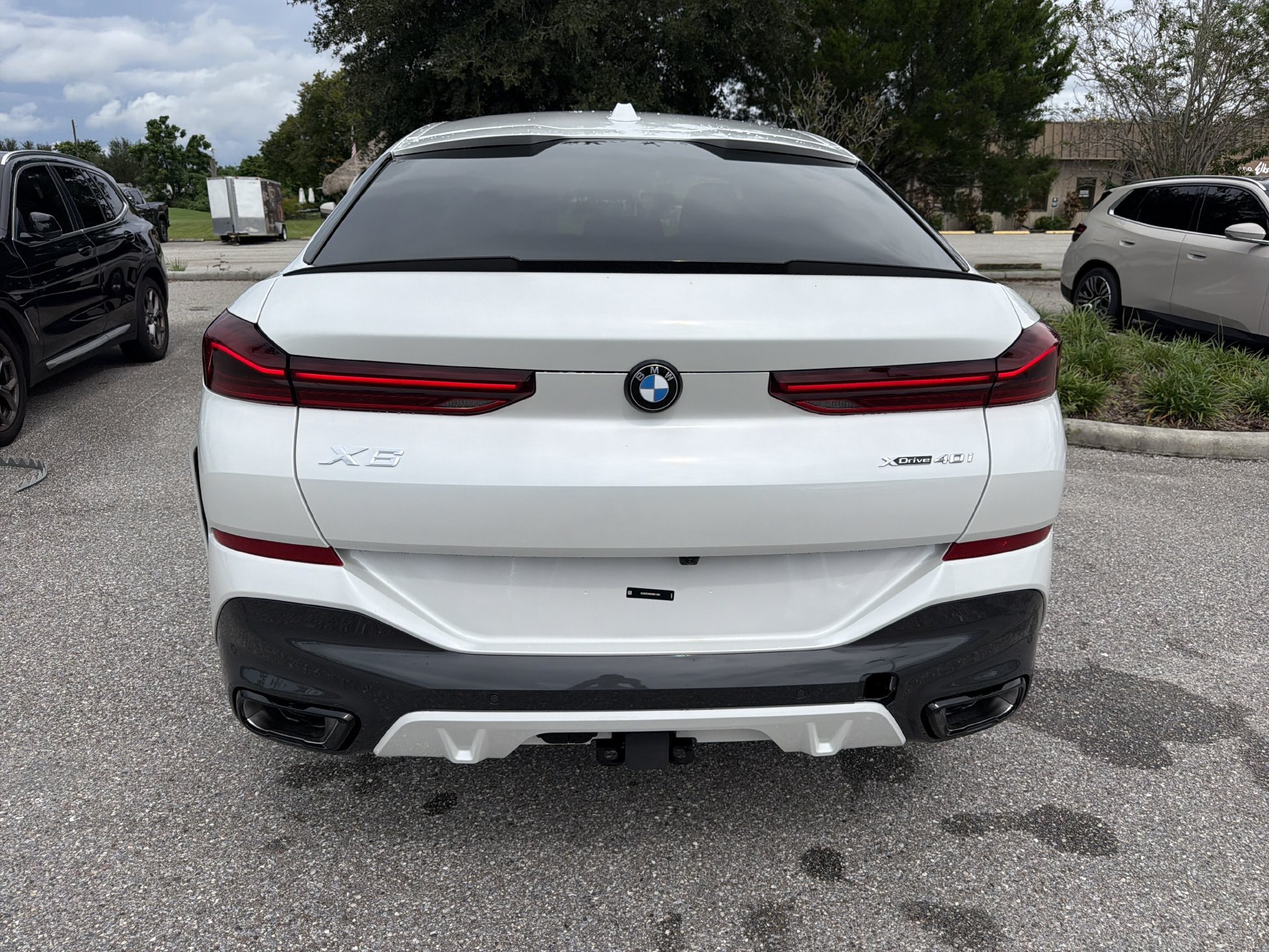 New 2027 BMW X6 xDrive40i w/ Executive Package AWD/4WD image 5