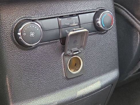 Used 2019 Ford Explorer XLT w/ Equipment Group 202A FWD image 42