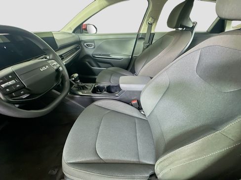 Used 2025 Kia K4 FWD image 13