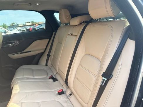 Used 2018 Jaguar F-PACE Prestige AWD/4WD image 11