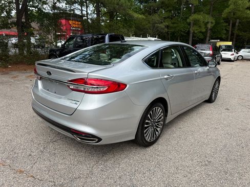 Used 2018 Ford Fusion Titanium AWD/4WD image 5
