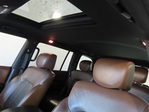 Used 2020 Nissan Armada Platinum w/ Platinum Reserve Package image 18