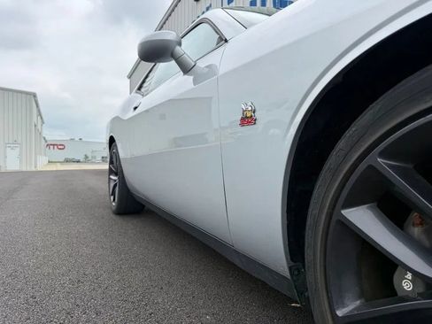 Used 2019 Dodge Challenger R/T Scat Pack RWD image 10