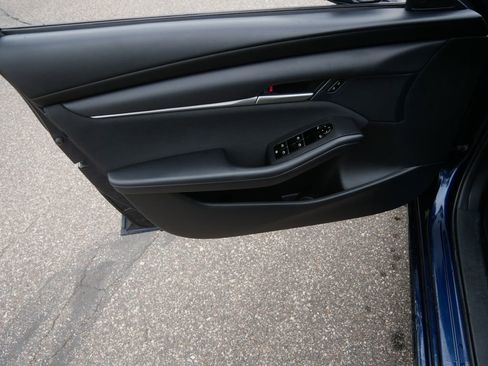 Used 2024 MAZDA MAZDA3 s FWD image 11