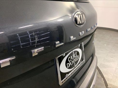 Used 2020 Kia Telluride EX AWD/4WD image 8