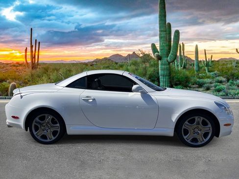 Used 2007 Lexus SC 430 Convertible image 2