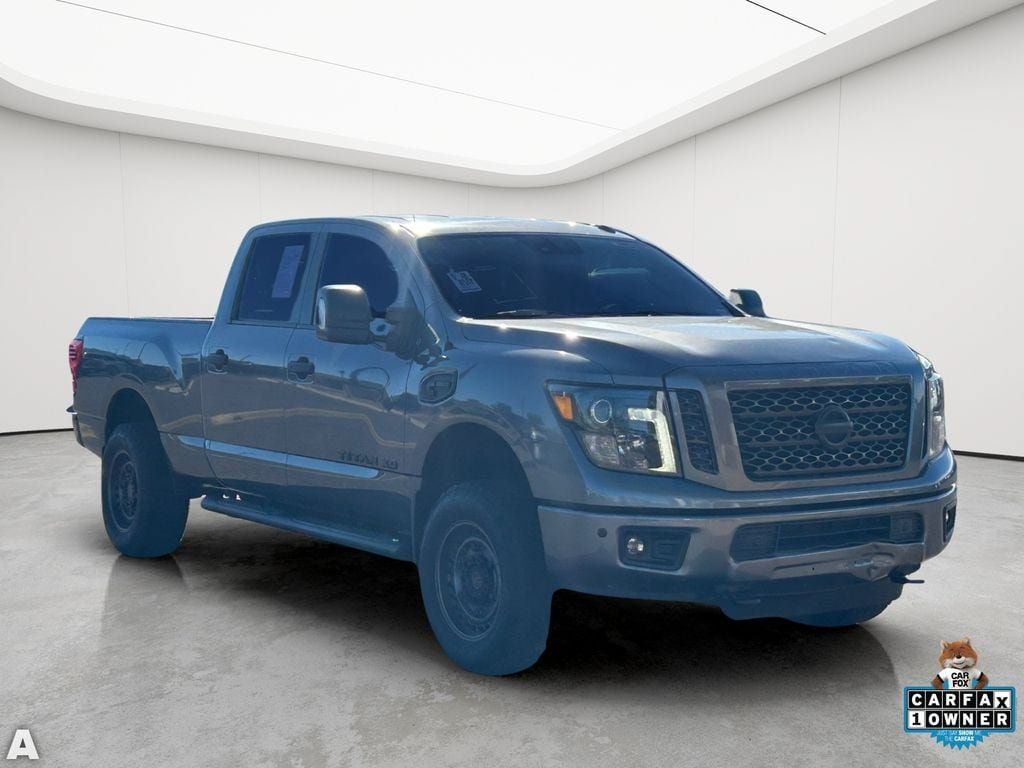 Used 2019 Nissan Titan SL w/ Midnight Edition AWD/4WD image 7