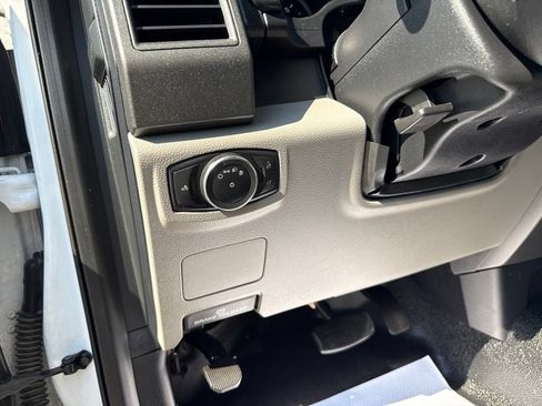 Used 2017 Ford F250 XL w/ Power Equipment Group AWD/4WD image 19