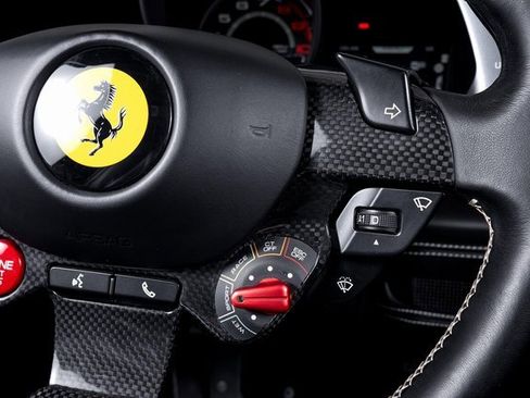 Certified 2021 Ferrari F8 Tributo image 37