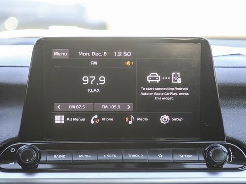 Used 2024 Kia Forte LXS image 16