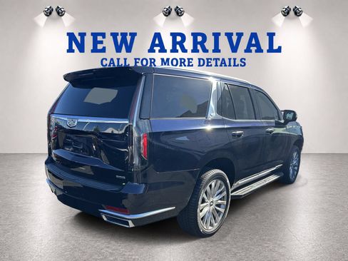 Used 2023 Cadillac Escalade Premium Luxury w/ LPO, Illumination Package RWD image 5