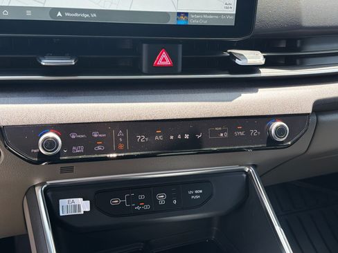 New 2026 Kia Carnival EX FWD image 23