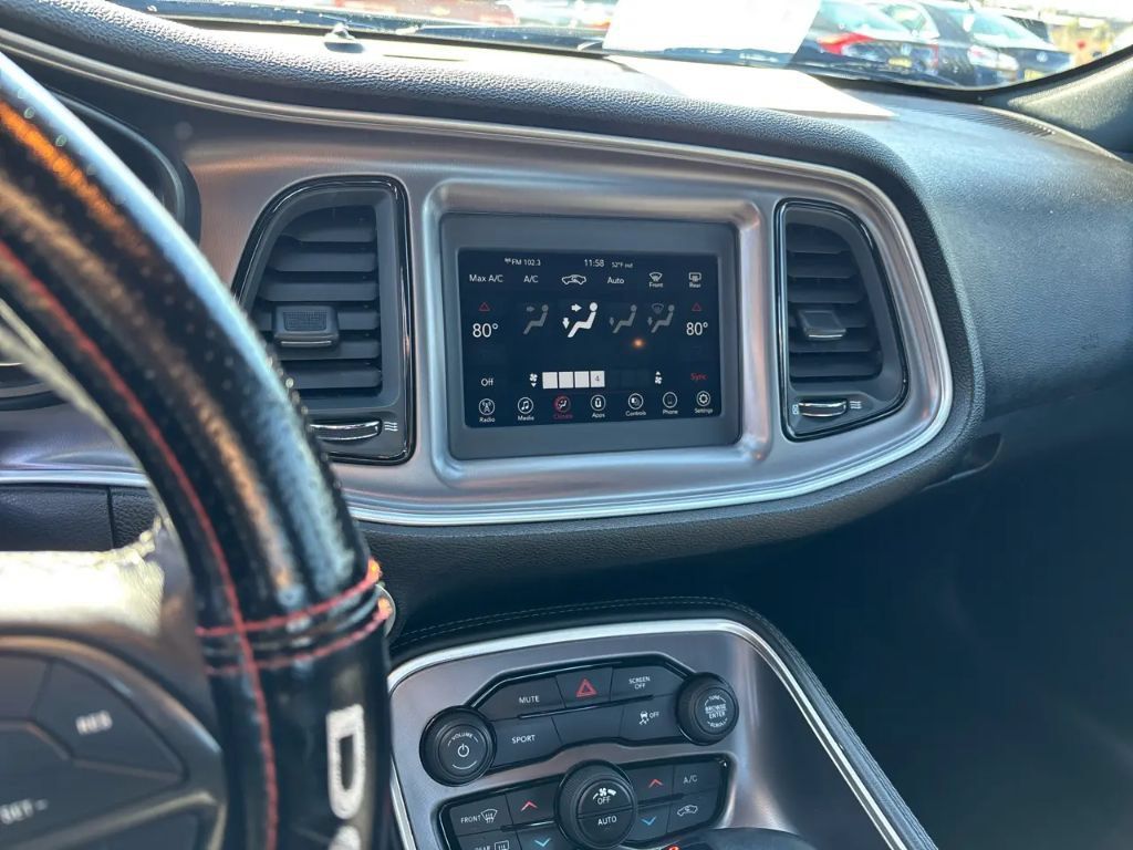 Used 2021 Dodge Challenger SXT AWD/4WD image 15