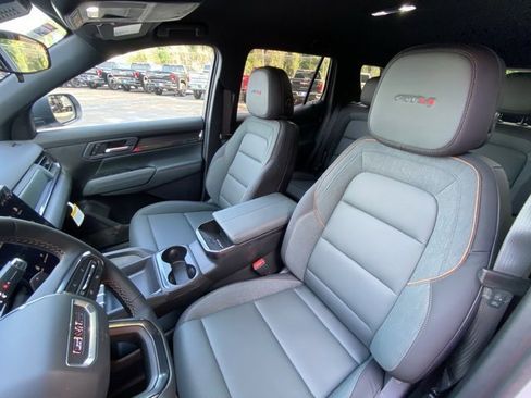 New 2026 GMC Terrain AT4 image 23