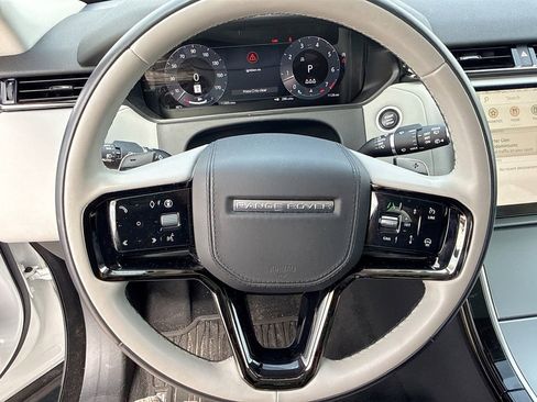 Used 2025 Land Rover Range Rover Velar S AWD/4WD image 21