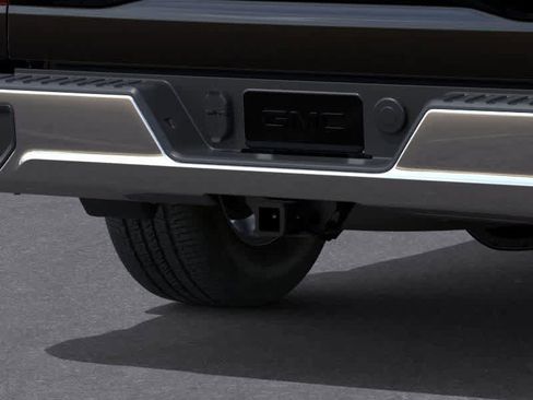 New 2026 GMC Sierra 1500 SLE image 14