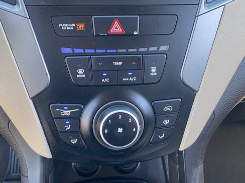 Used 2017 Hyundai Santa Fe Sport FWD image 24