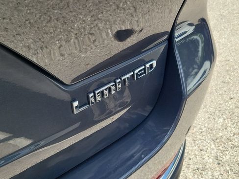 Used 2022 Jeep Grand Cherokee Limited RWD image 9