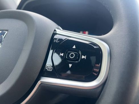 Certified 2023 Volvo XC60 B5 Plus image 33