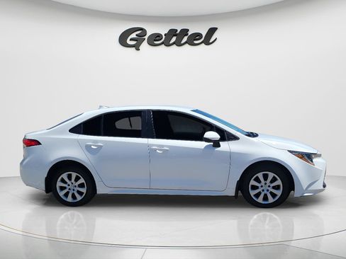 Used 2026 Toyota Corolla LE FWD image 4
