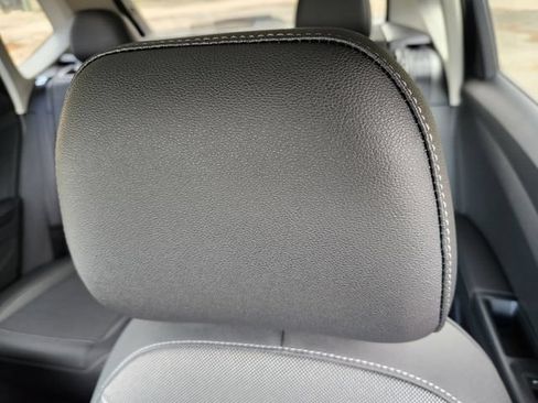 New 2026 Volkswagen Taos SE AWD/4WD image 13