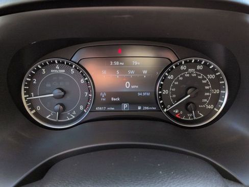 Used 2022 Nissan Armada SL image 36