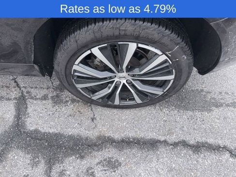 Certified 2024 Volvo XC60 B5 Plus w/ Protection Package Premier image 12