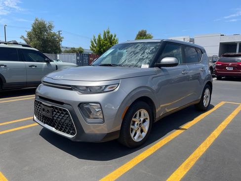 Used 2022 Kia Soul LX w/ Technology Package FWD image 5