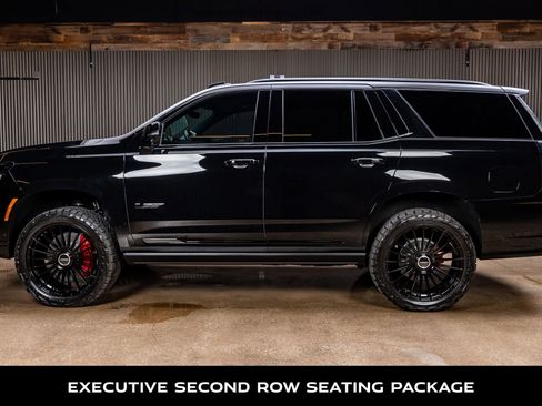 Used 2025 Cadillac Escalade V image 6