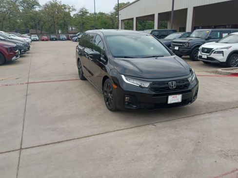 Used 2025 Honda Odyssey Sport-L image 6