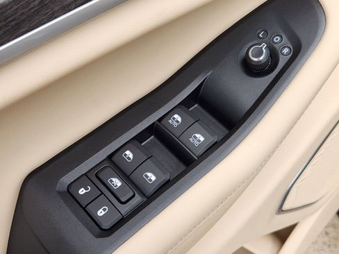 New 2026 Jeep Grand Cherokee L Limited image 30