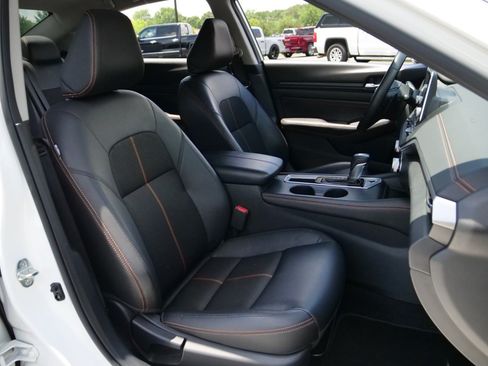 Used 2020 Nissan Altima 2.5 SR FWD image 29