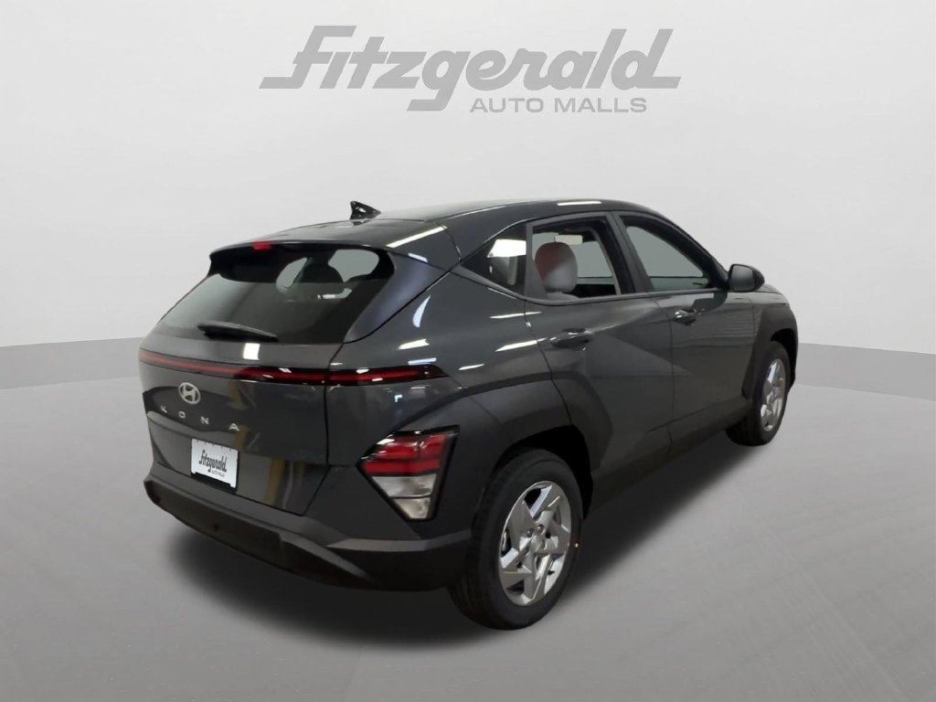 New 2027 Hyundai Kona SE FWD image 8